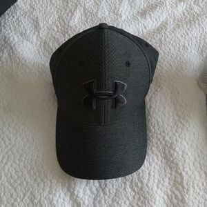 Under Armour  Fitted Running Cap